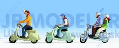 Obrázok pre 54/15910 Motorkári na Skutroch
